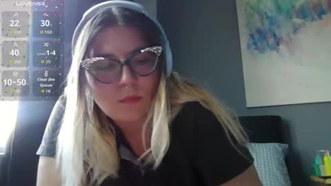 Snapshot of selenebaby chatting on October 2025 06:41:02 PM Selene online show from October 2025 06:41:02 PM