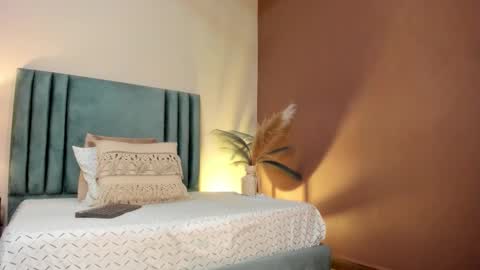 Selene Lujan online show from February 2026 11:54:02 AM