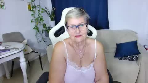 Selenna online show from March 2026 06:18:02 PM