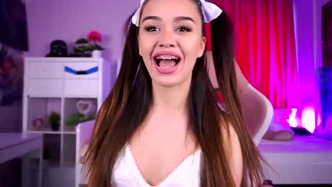 Snapshot of selennevoss chatting on June 2026 09:41:02 AM Selenne online show from June 2026 09:41:02 AM