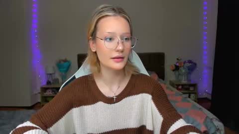 Simon and Alice online show from September 2025 09:26:02 PM