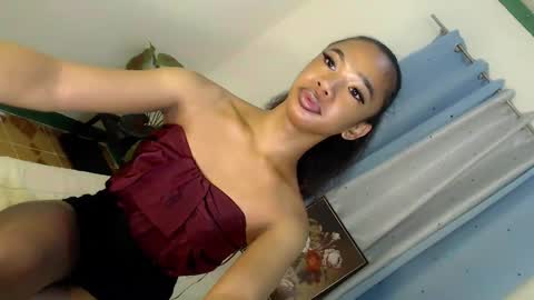Snapshot of selfsuckercum69 chatting on January 2025 06:20:01 PM Jessy online show from January 2025 06:20:01 PM