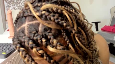 Selket online show from February 2025 01:51:02 PM