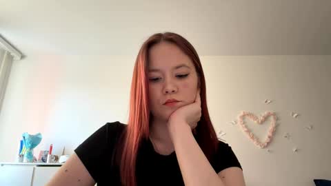 Lily online show from April 2026 02:43:02 PM