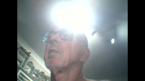 Snapshot of semajstretsa chatting on April 2026 09:39:01 PM frederick online show from April 2026 09:39:01 PM