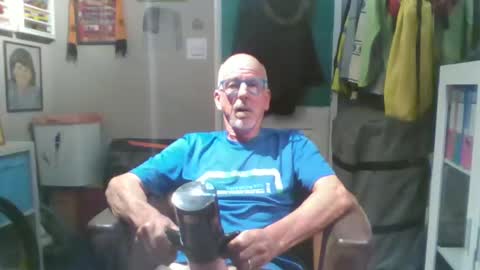 Snapshot of semajstretsa chatting on May 2026 11:43:01 PM frederick online show from May 2026 11:43:01 PM