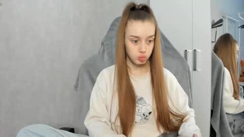 Snapshot of sensitiveana chatting on February 2026 09:49:01 AM Anna online show from February 2026 09:49:01 AM