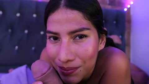 senssual_goddess online show from November 2025 04:35:01 PM