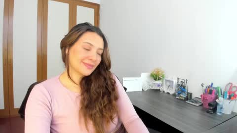 Samantha -  online show from December 2024 06:21:01 PM