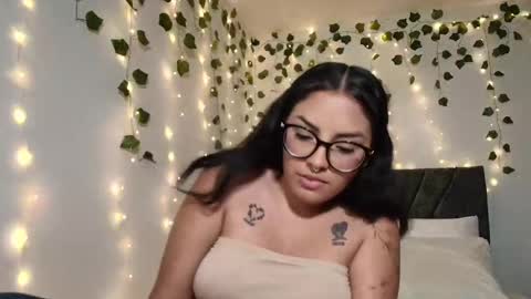 Snapshot of sensual_flame chatting on March 2026 01:23:02 AM Camille and sophie online show from March 2026 01:23:02 AM