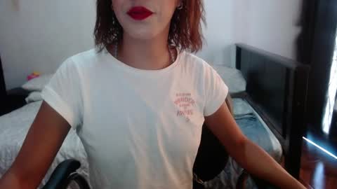Snapshot of sensual_natalie chatting on May 2026 09:27:01 PM sensual_natalie online show from May 2026 09:27:01 PM