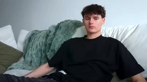 Cam online show from September 2025 10:00:02 PM