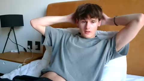 Snapshot of sensualalien chatting on February 2026 11:20:02 PM Cam online show from February 2026 11:20:02 PM