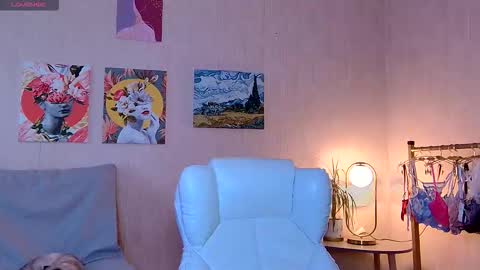 sensuallucy233 online show from November 2025 07:08:02 AM