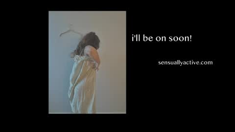 Snapshot of sensually__active chatting on May 2026 10:05:01 PM Julia online show from May 2026 10:05:01 PM