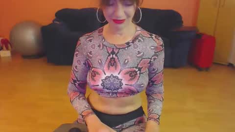 sensualmyra online show from April 2026 02:10:02 PM