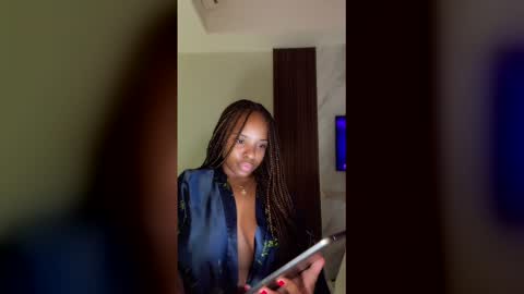 Snapshot of sensualprima chatting on December 2025 12:01:01 PM sensualprima online show from December 2025 12:01:01 PM