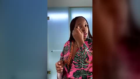 Snapshot of sensualprima chatting on February 2026 05:59:02 AM sensualprima online show from February 2026 05:59:02 AM