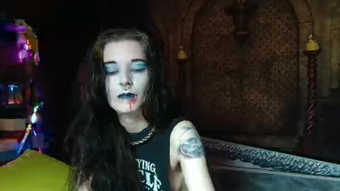 Seraphin Munster online show from April 2026 06:16:01 PM