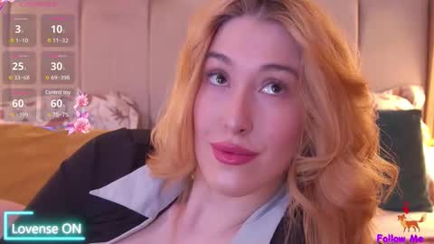 Snapshot of serena_bennet chatting on March 2025 09:11:02 PM Serena online show from March 2025 09:11:02 PM