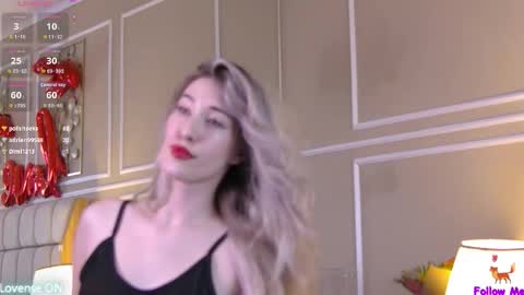 Snapshot of serena_bennet chatting on September 2025 11:03:01 AM Serena online show from September 2025 11:03:01 AM