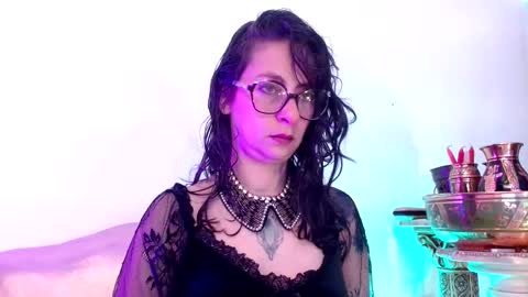 Serena Xyz online show from December 2025 05:54:02 PM