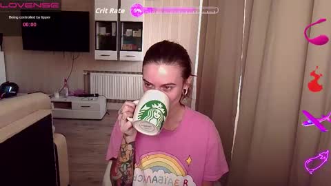 Snapshot of serenamilss chatting on September 2025 07:43:01 AM serenamilss online show from September 2025 07:43:01 AM