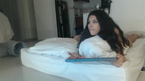 Snapshot of serenaroussee chatting on December 2025 02:16:02 AM sararoussee online show from December 2025 02:16:02 AM