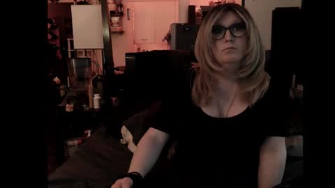 Snapshot of serendipitysondersaudade chatting on November 2025 11:39:02 PM Lady Acedia online show from November 2025 11:39:02 PM