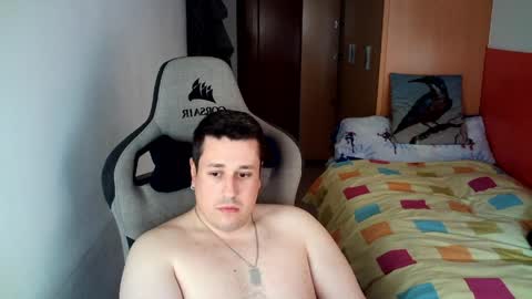 Snapshot of sergio95n chatting on April 2026 02:25:01 PM Pollos online show from April 2026 02:25:01 PM