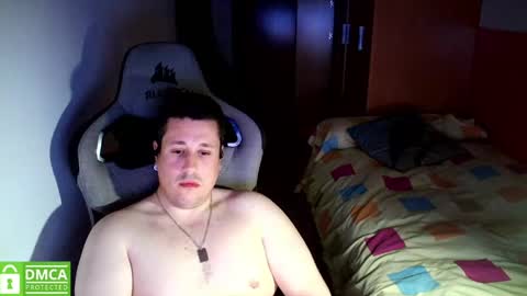 Snapshot of sergio95n chatting on May 2026 09:43:01 PM Pollos online show from May 2026 09:43:01 PM