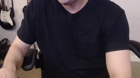 Snapshot of sergiovalenti chatting on May 2026 11:10:01 PM sergiovalenti online show from May 2026 11:10:01 PM