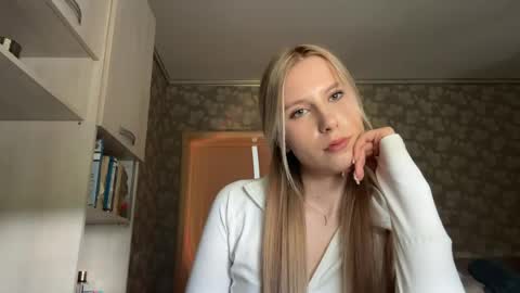 Sofia online show from May 2026 07:38:02 AM