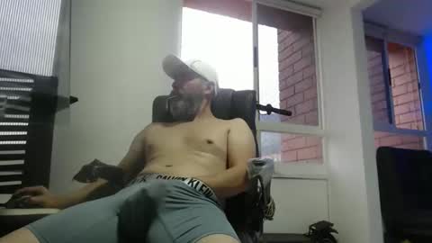 hetero serio discreto online show from February 2026 10:43:02 PM