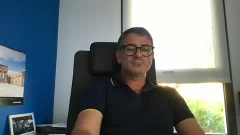 Snapshot of sesamechris92 chatting on July 2026 04:20:01 PM sesamechris92 online show from July 2026 04:20:01 PM