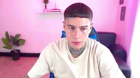 Thomas online show from October 2025 03:44:01 PM