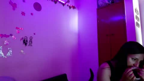 Snapshot of sex_addicts777 chatting on May 2026 08:39:02 PM Ask us online show from May 2026 08:39:02 PM