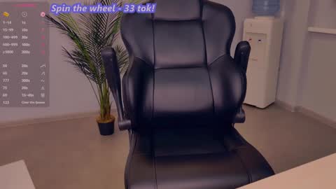 Melissa online show from January 2025 01:02:02 PM