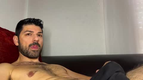 Lucenzo  online show from November 2025 09:42:02 AM