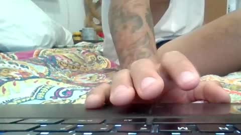 Snapshot of sexiiisenseiii chatting on February 2026 12:20:01 PM dankdiggler online show from February 2026 12:20:01 PM