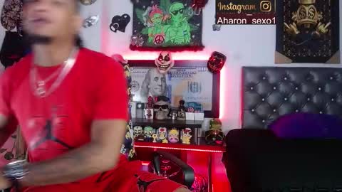 Snapshot of sexo_aharon chatting on February 2026 02:53:01 AM Aharon ravelo online show from February 2026 02:53:01 AM