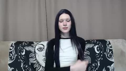 Snapshot of sexpired_princess chatting on June 2026 12:36:01 PM Nextdoor Princess online show from June 2026 12:36:01 PM