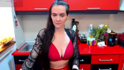 sexqueen1111 online show from February 2025 05:03:02 PM
