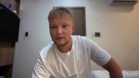 Snapshot of sexual_sbotage chatting on June 2026 11:34:01 AM Max Leman online show from June 2026 11:34:01 AM