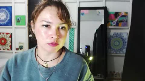 CHIARA   online show from October 2025 07:40:01 PM