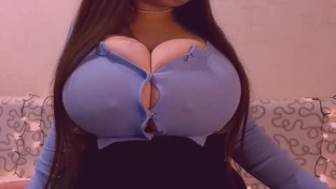 Julia online show from November 2025 03:12:01 PM