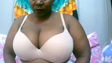 sexxi_ebony online show from February 2026 06:20:01 PM