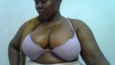 Snapshot of sexxi_ebony chatting on June 2026 07:08:02 PM sexxi_ebony online show from June 2026 07:08:02 PM