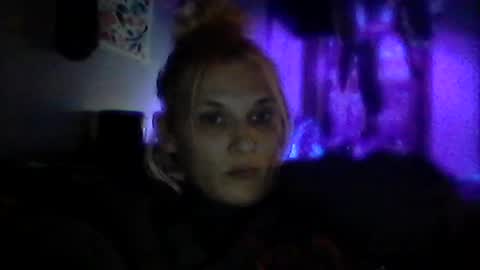 Snapshot of sexxileeah42o chatting on July 2026 04:49:01 AM Leeah CloudZzz online show from July 2026 04:49:01 AM
