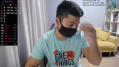 Tommy online show from October 2025 11:14:02 AM